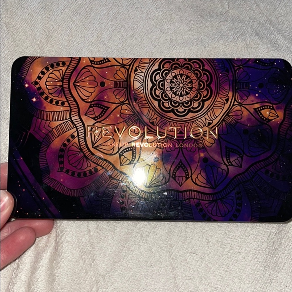 Makeup Revolution Palette